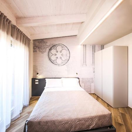 Vicolo Malavolta 7 Rooms And Suites Pedaso Luaran gambar