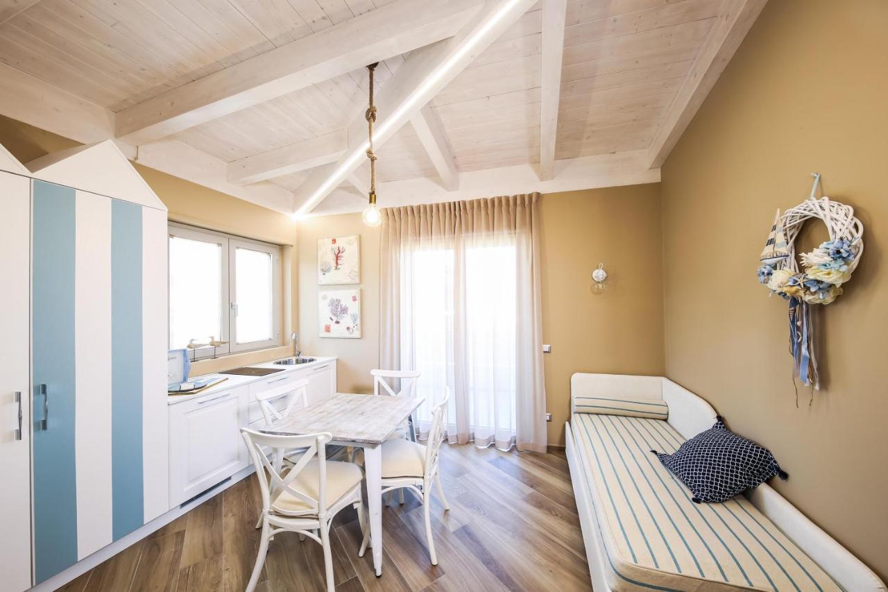 Vicolo Malavolta 7 Rooms And Suites Pedaso Luaran gambar