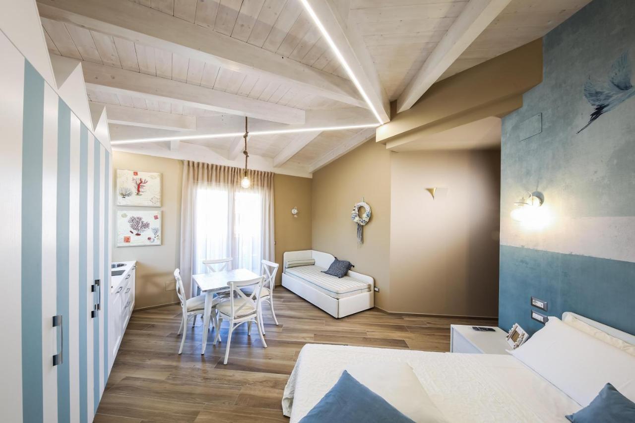 Vicolo Malavolta 7 Rooms And Suites Pedaso Luaran gambar