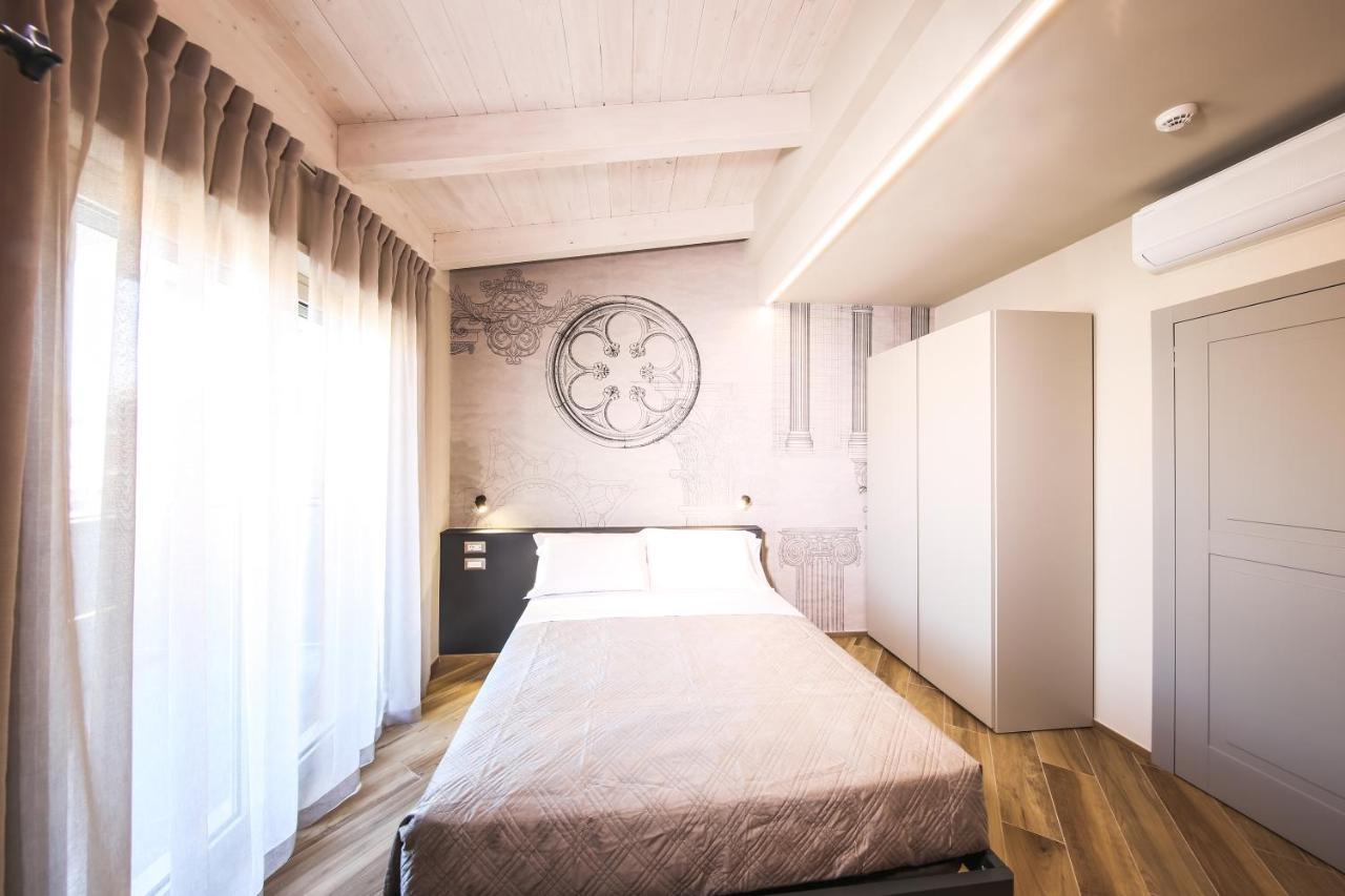Vicolo Malavolta 7 Rooms And Suites Pedaso Luaran gambar