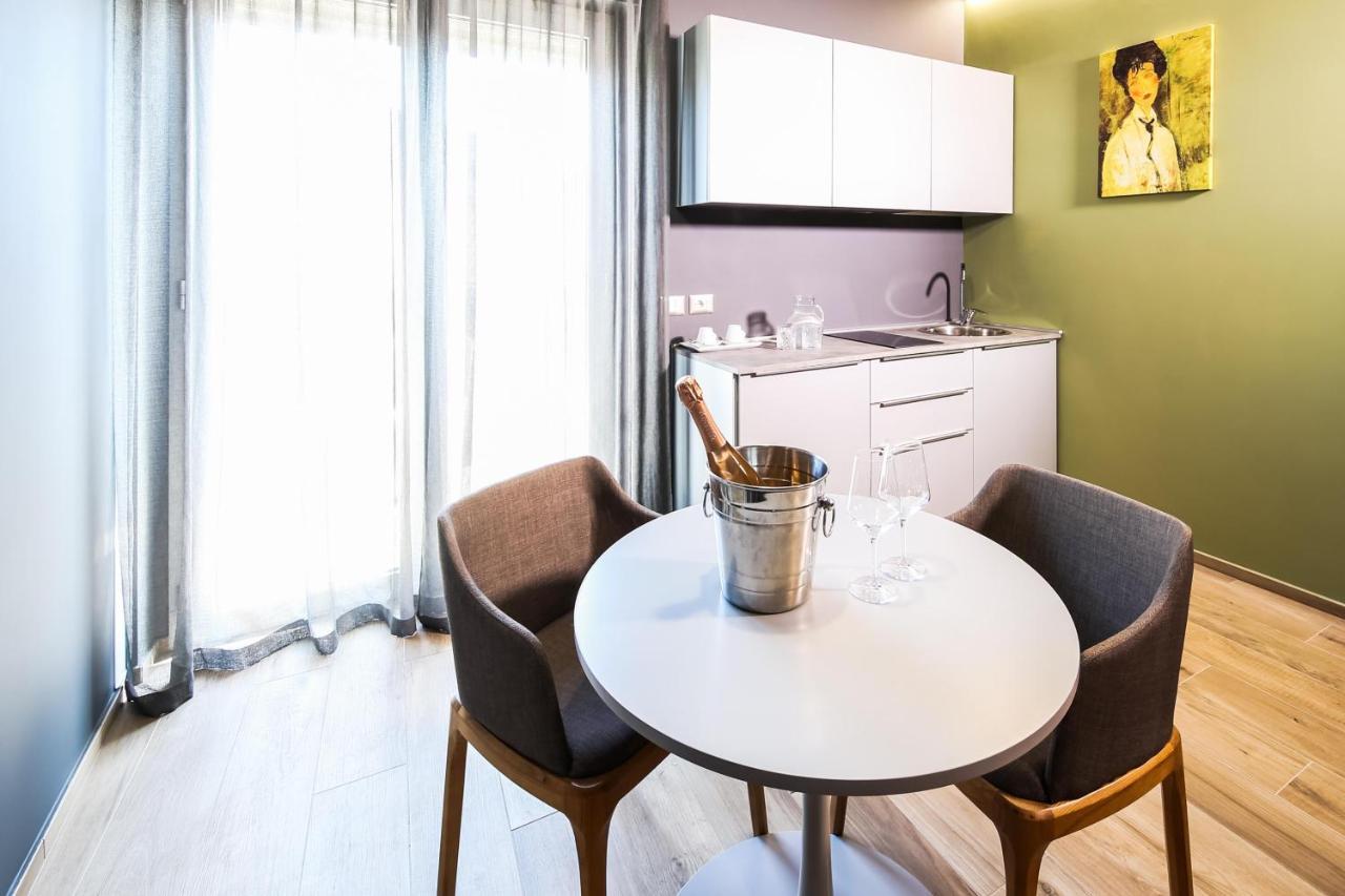 Vicolo Malavolta 7 Rooms And Suites Pedaso Luaran gambar