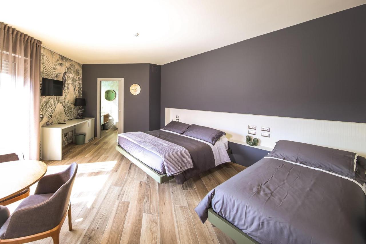 Vicolo Malavolta 7 Rooms And Suites Pedaso Luaran gambar
