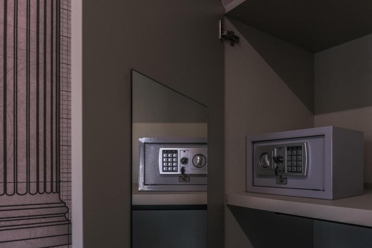 Vicolo Malavolta 7 Rooms And Suites Pedaso Luaran gambar