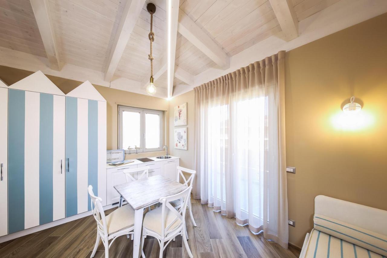 Vicolo Malavolta 7 Rooms And Suites Pedaso Luaran gambar