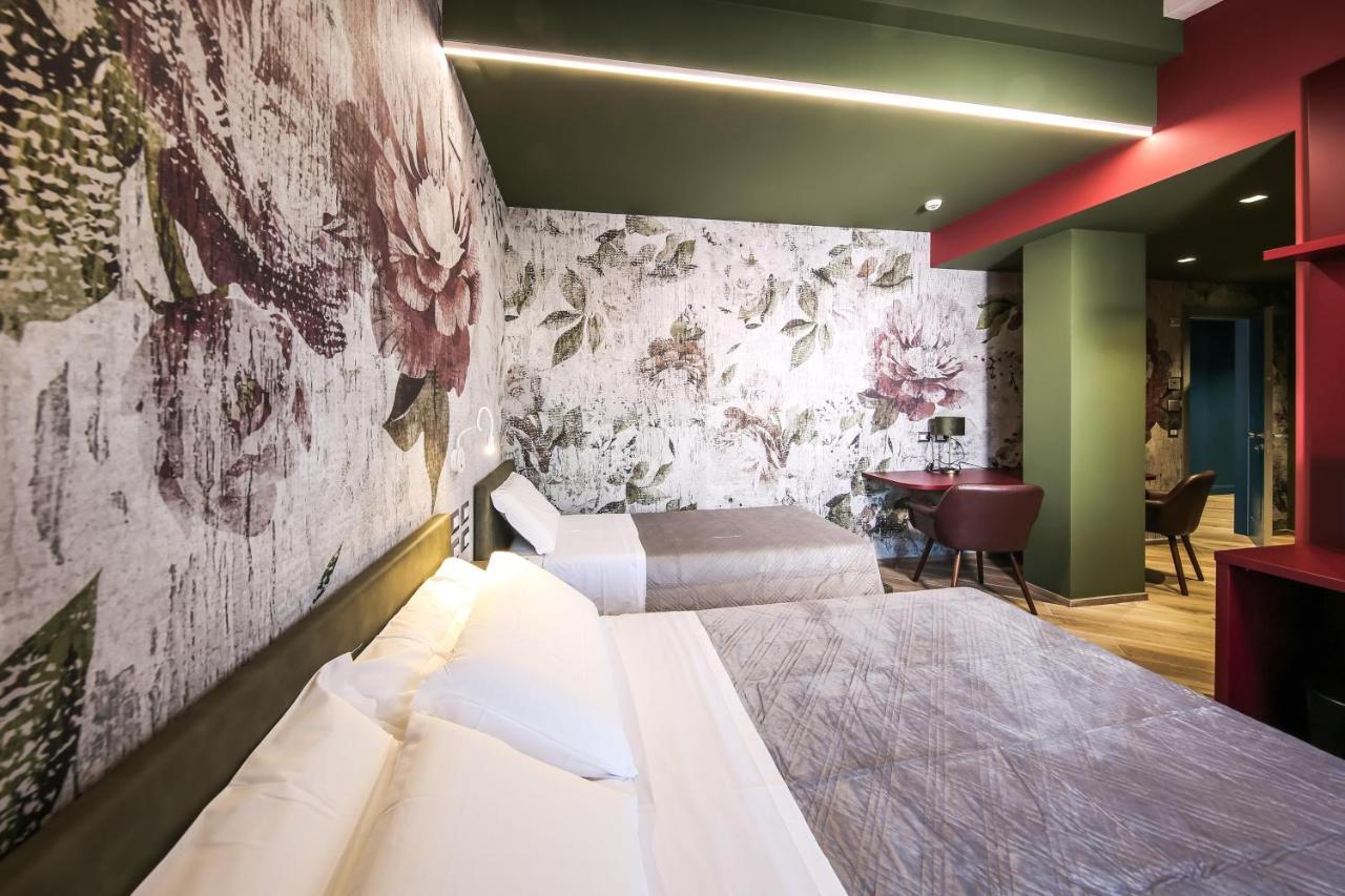 Vicolo Malavolta 7 Rooms And Suites Pedaso Luaran gambar